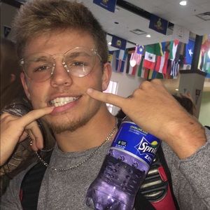 Meet your Posher, Brandon